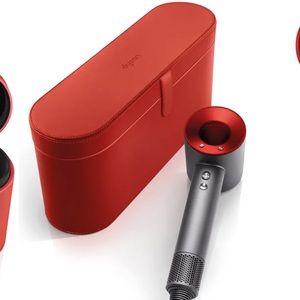 Dyson Holiday Edition with travel case